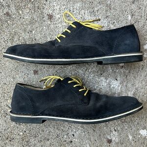 BARNEYS NEW YORK Suede 4-Eye Bluchers - Navy / Yellow laces - Size 10 Mens
